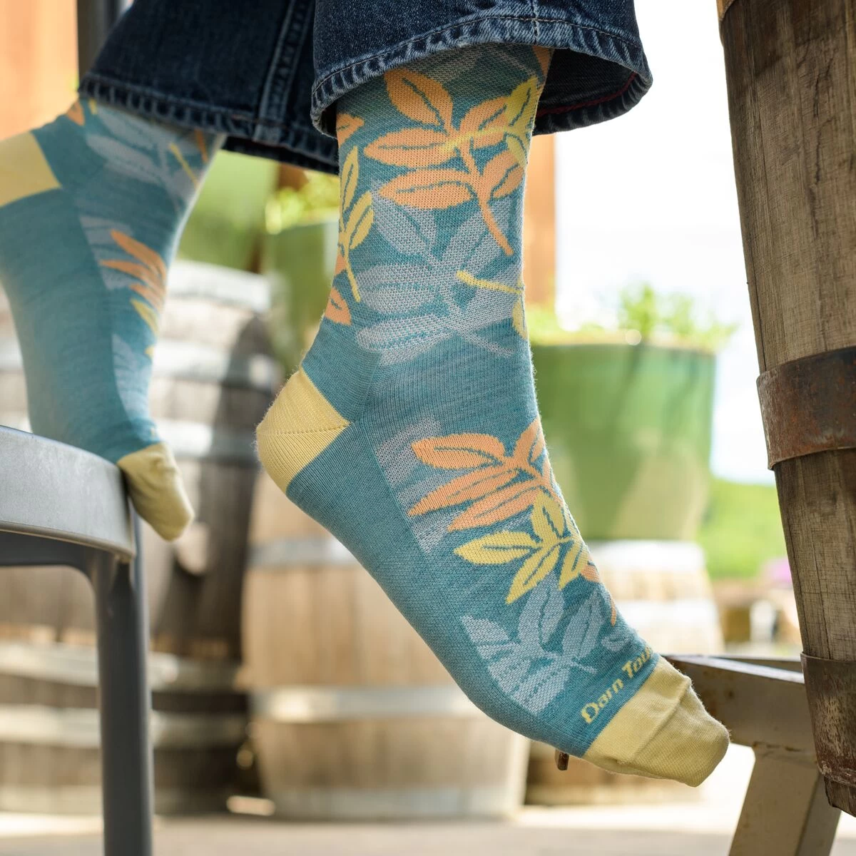 Darn Tough Cabana Crew Lightweight Sock 5 Darn Tough Cabana Crew Lightweight Sock - Image 3