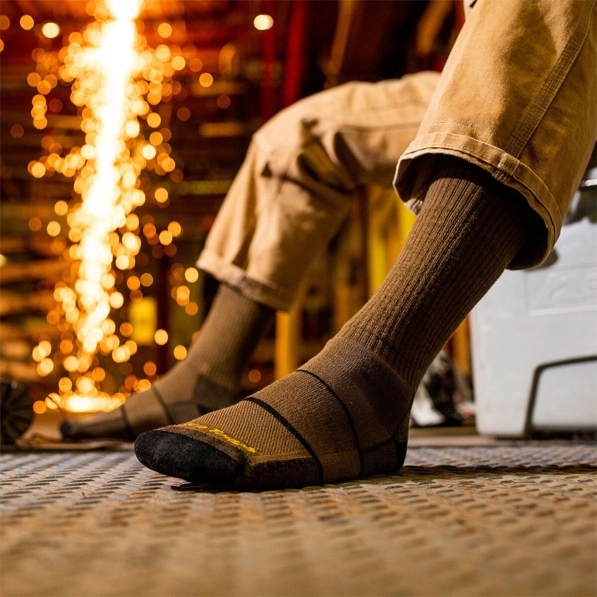 Darn Tough Paul Bunyan OTC Full Cushion Sock - Men's 3 Darn Tough Paul Bunyan OTC Full Cushion Sock - Men's - Image 2